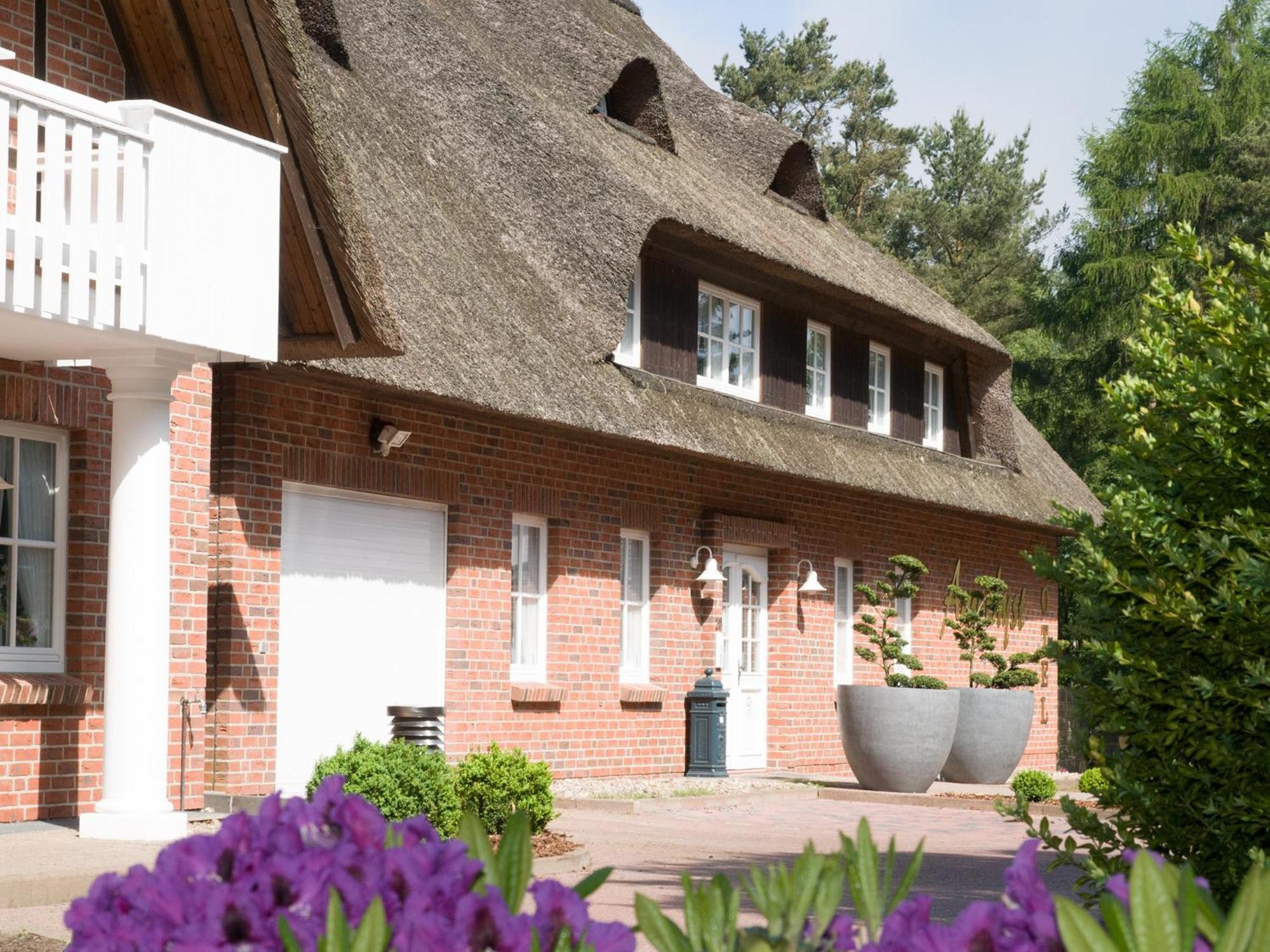 Amethyst Hotel Garni Lüneburg Deutsch Evern Exterior foto